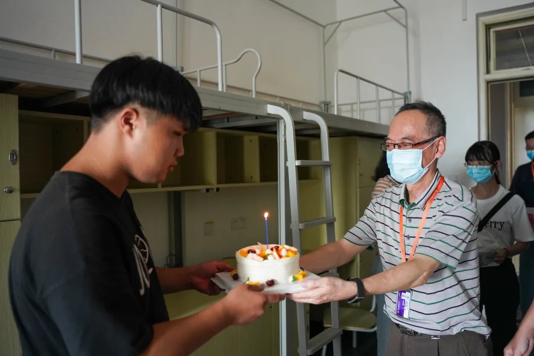 1633941910852717.jpg 2.jpg