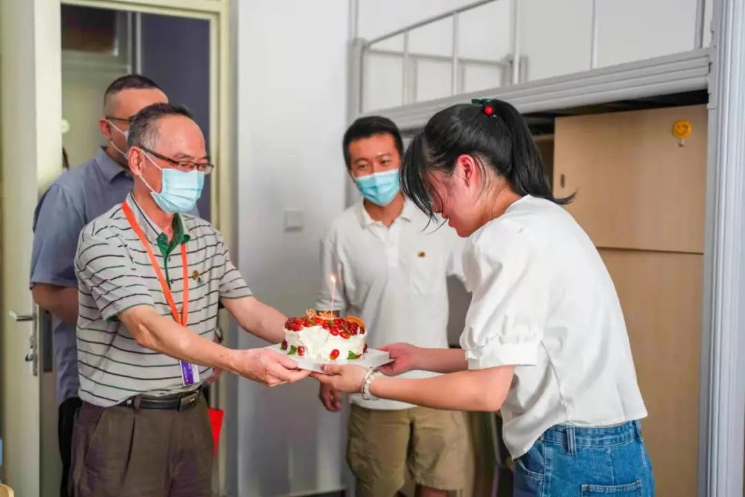 1633941934901687.jpg 3.jpg